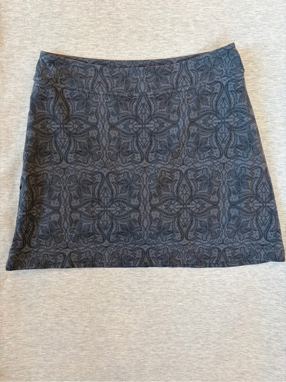 Athleta Gray Skort with Subtle Geometric Lace Pattern